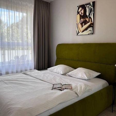 Europa22 "Apartament Delux" Z Wanna - Centrum Miasta Z Widokiem Na Staw Tomaszów Mazowiecki エクステリア 写真