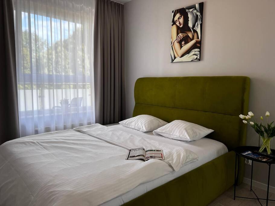Europa22 "Apartament Delux" Z Wanna - Centrum Miasta Z Widokiem Na Staw Tomaszów Mazowiecki エクステリア 写真